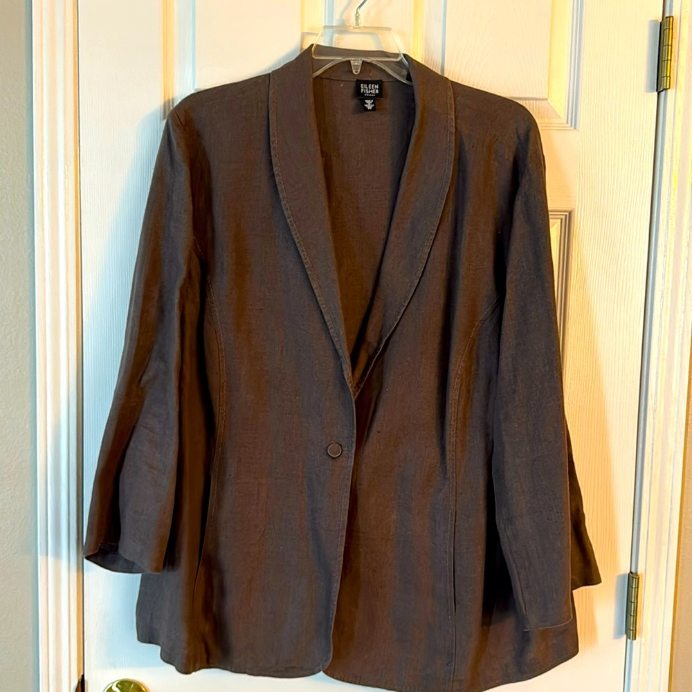 100% Irish linen Eileen Fisher jacket.